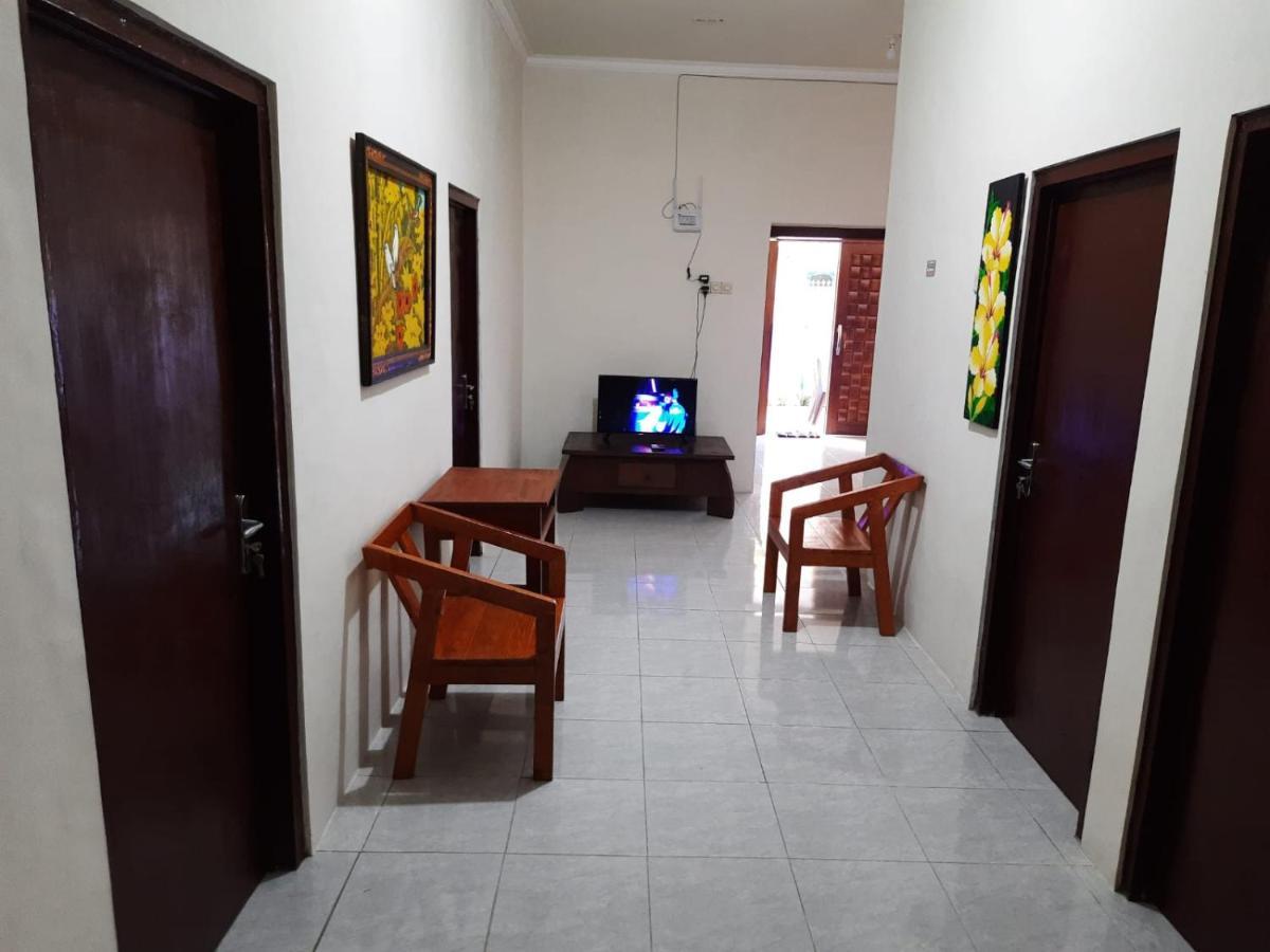 999 Khs Homestay Gilimanuk Exterior foto